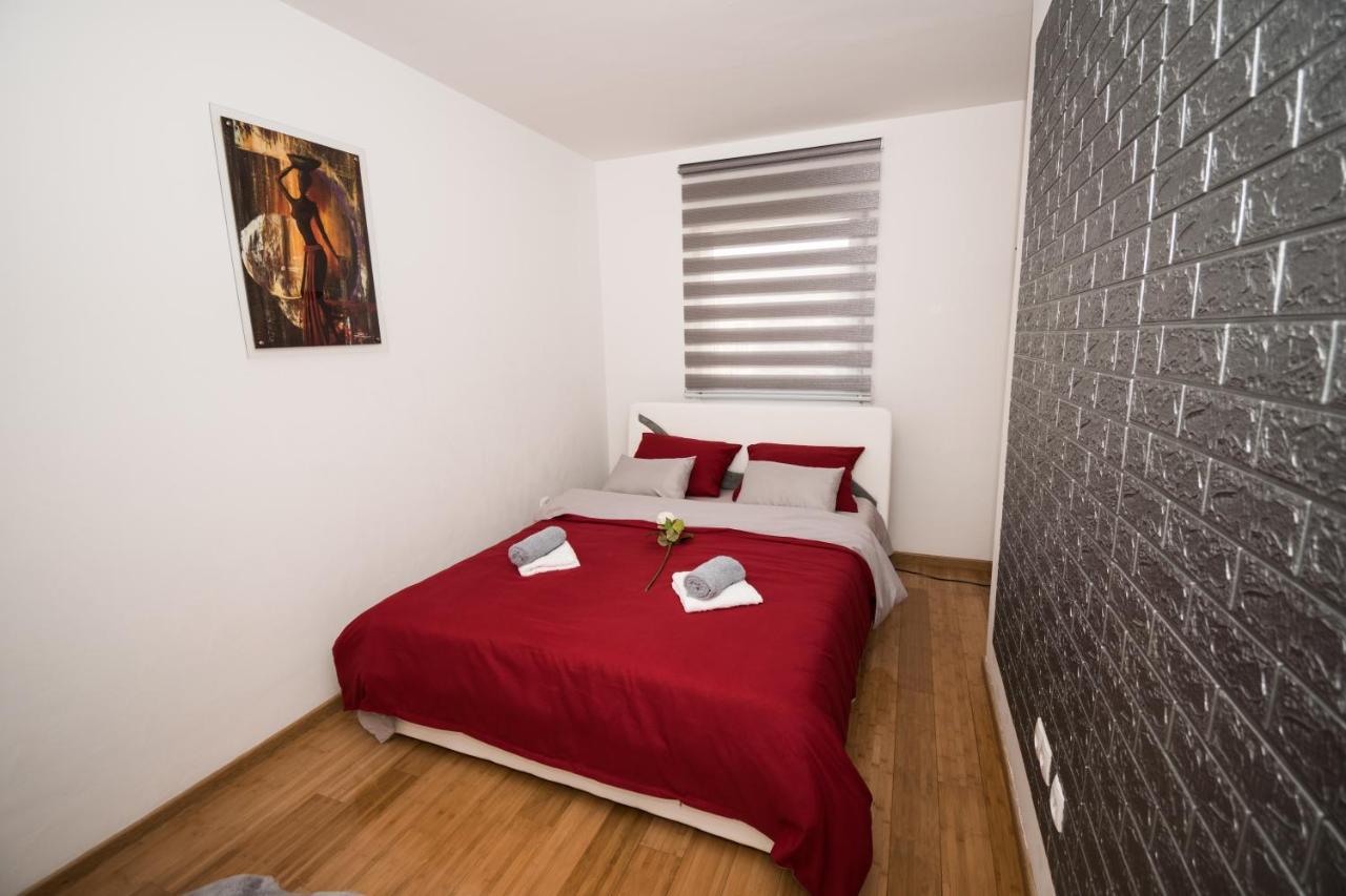 Apartman Royal 1 Doboj Exteriör bild