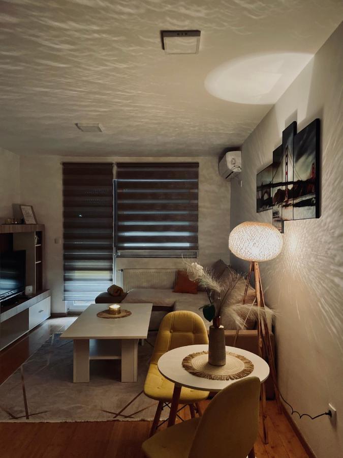 Apartman Royal 1 Doboj Exteriör bild